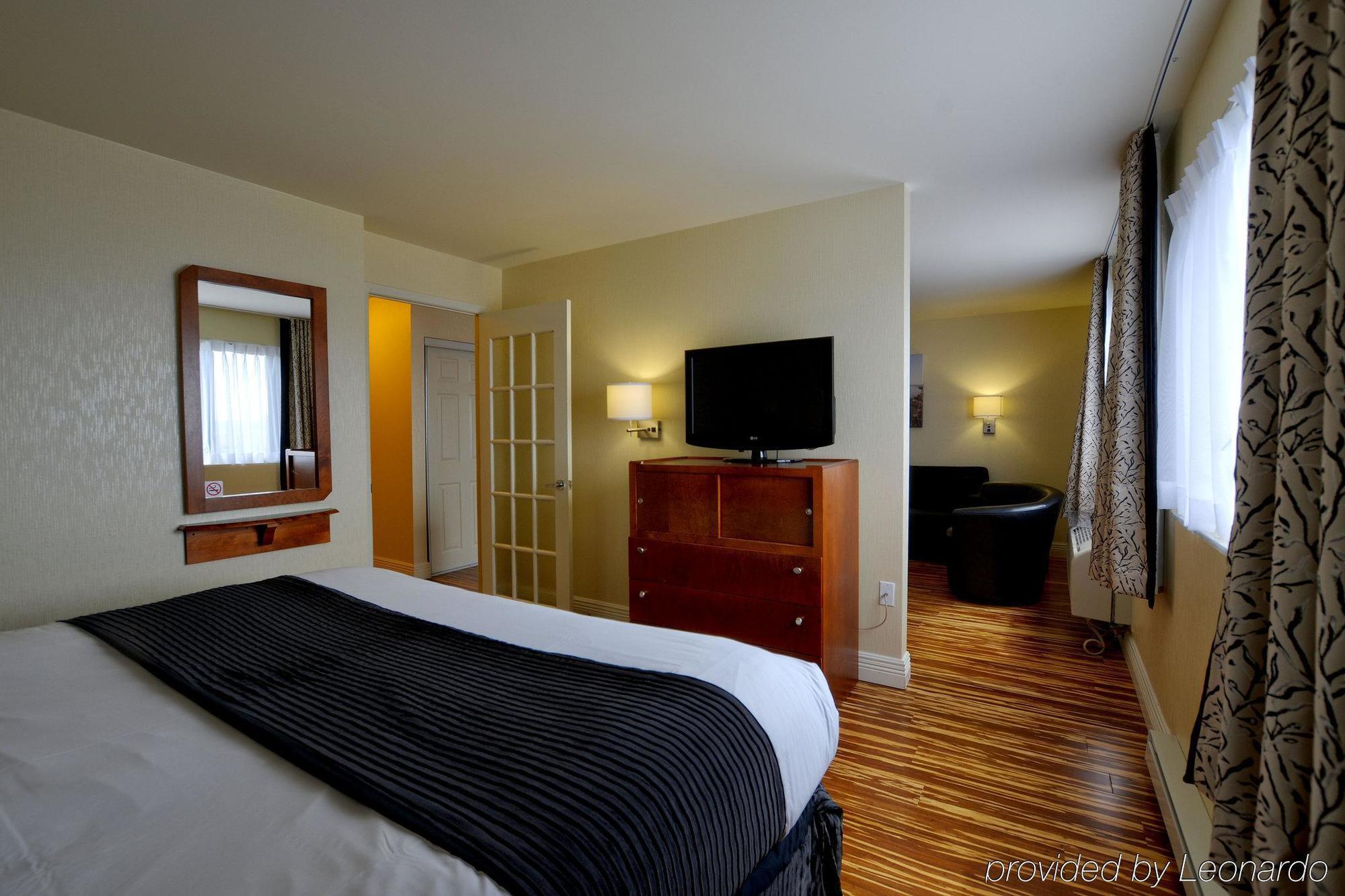 Hotel & Suites Le Dauphin Quebec Dış mekan fotoğraf